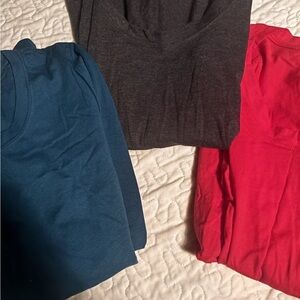 Set of Three T-Shirts in Blue, Charcole and Red, Zenana Outfitters